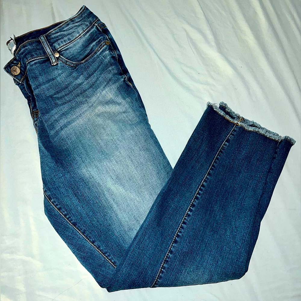 Torrid Skinny Frayed Capri Jeans 10R 10 Regular